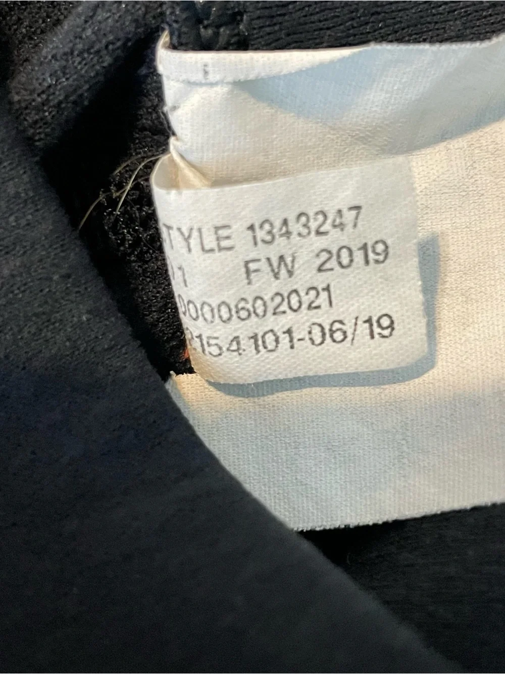 Under armour base 2.0
Cold gear layer legging pant medium - Picture 9 of 11